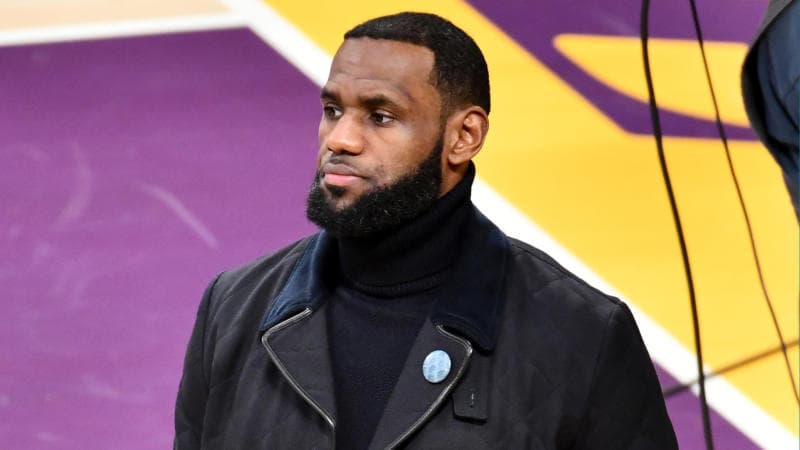 Twitter User Uses Paid Verification Feature To Fake A LeBron James Trade Request