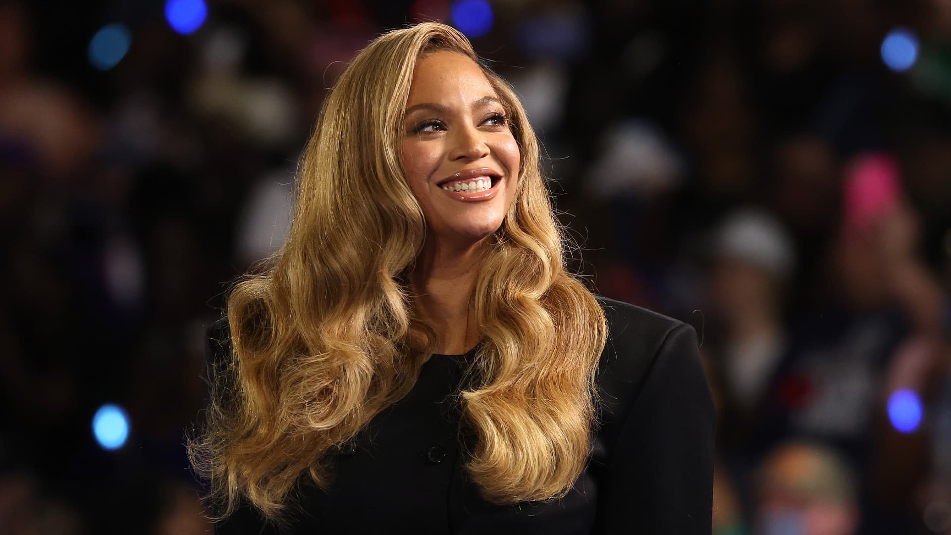 Black-Owned Cleveland-Based Barbershop That Offers Free Health Screenings Awarded $10K From Beyoncé's BeyGOOD Foundation